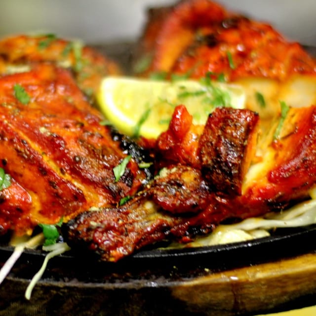 Tandoori Murgh (Bone in).